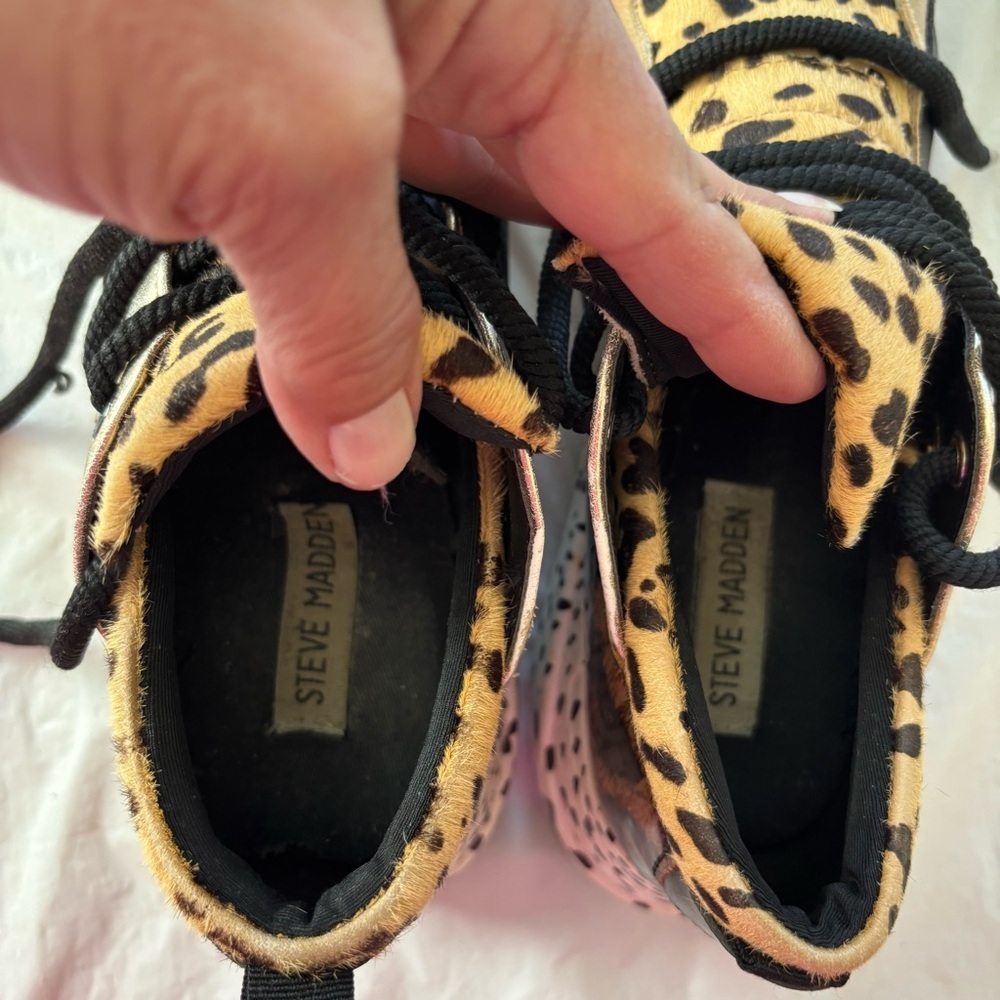 Steve Madden Cliff wedge Animal Print Sneakers SZ 7.5 Worn 1X Indoors - Picture 11 of 16